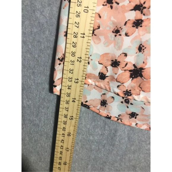 Womens Calvin Klein Blouse Pink Floral V Neck Business Casual Career Sheer - Picture 4 of 4